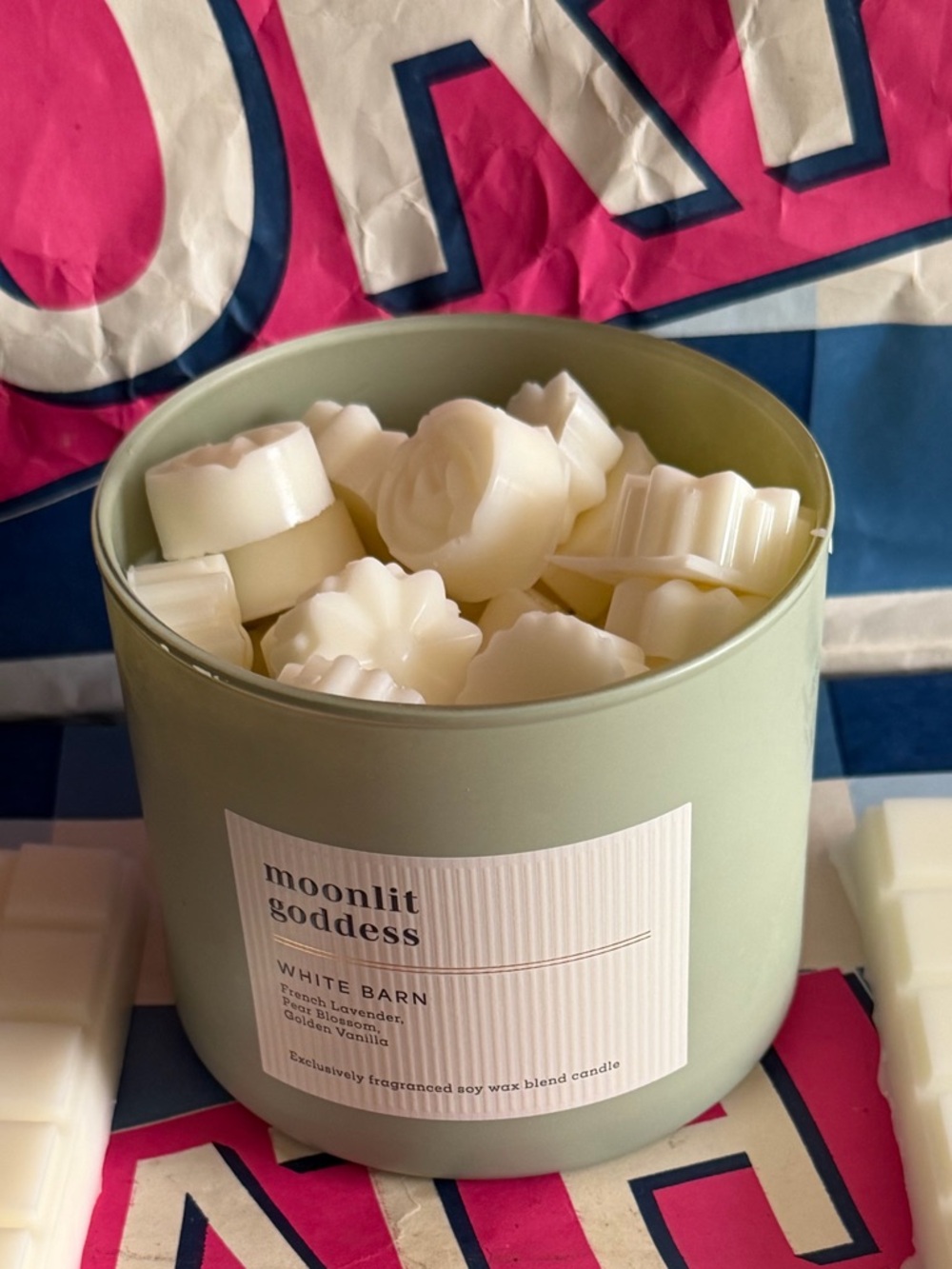 Bath and body works Candle Moonlit
Goddess Wax Melts - Picture 3 of 3